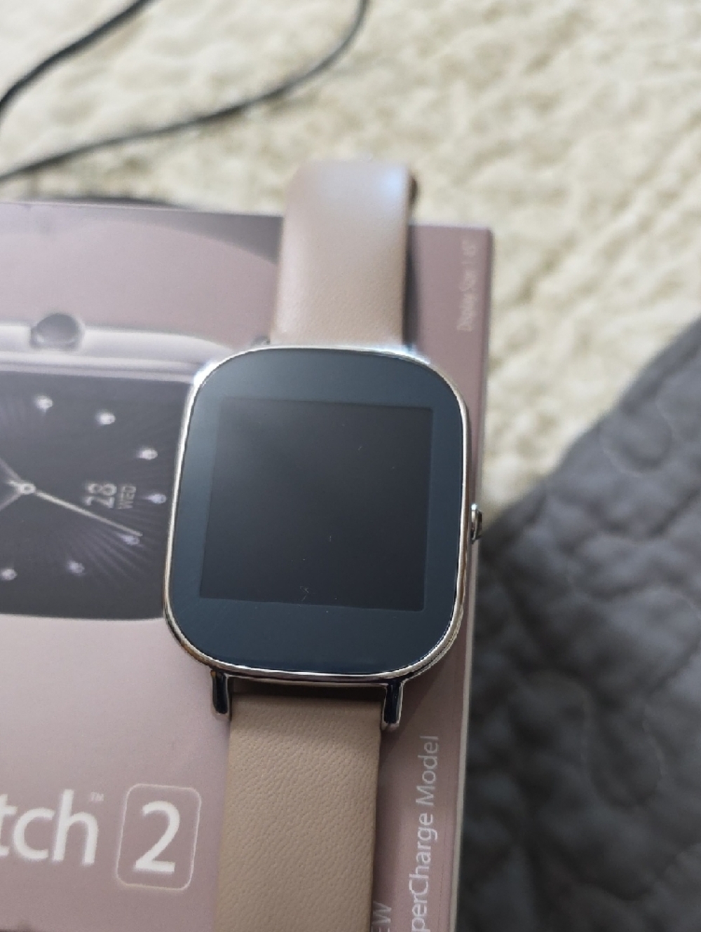 ASUS ZenWatch 2 Silver Case with Taupe Leather Band - Picture 2 of 3